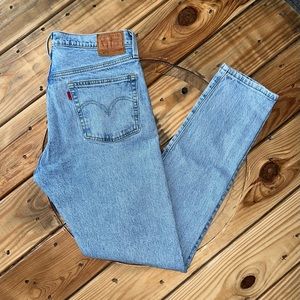 LEVI’S 501 SKINNY JEANS